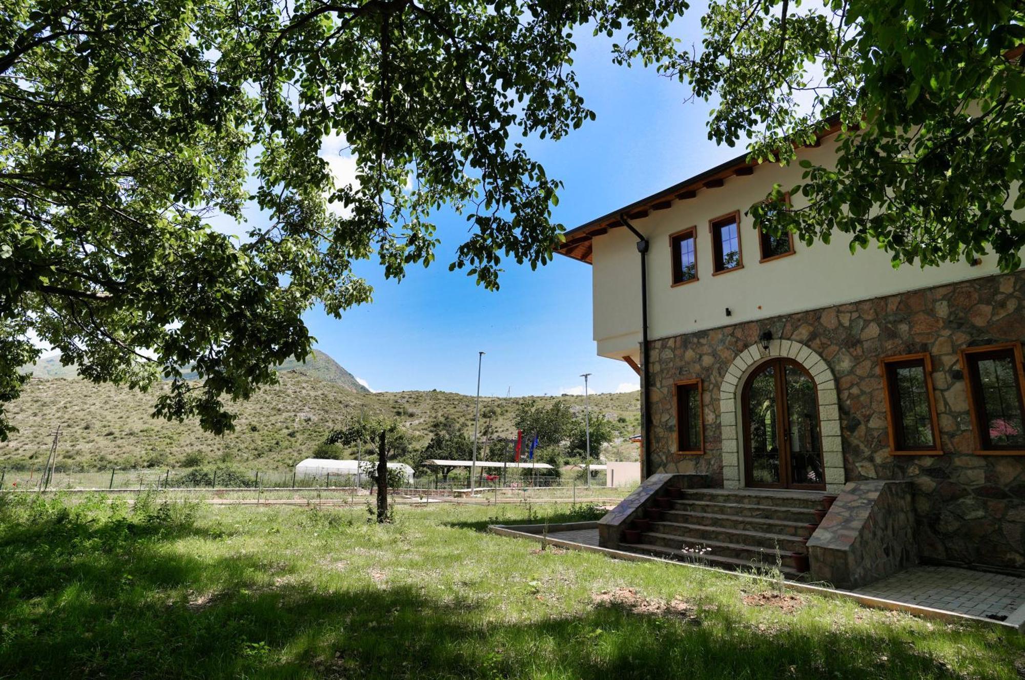 Hotel Agroturizem Dr Bizhga