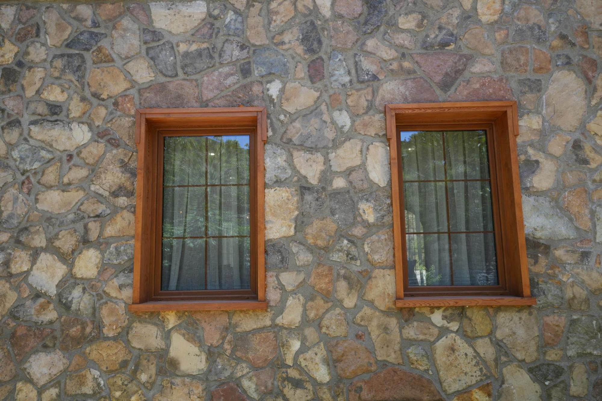 Agroturizem Dr Bizhga Hotel Gusmar