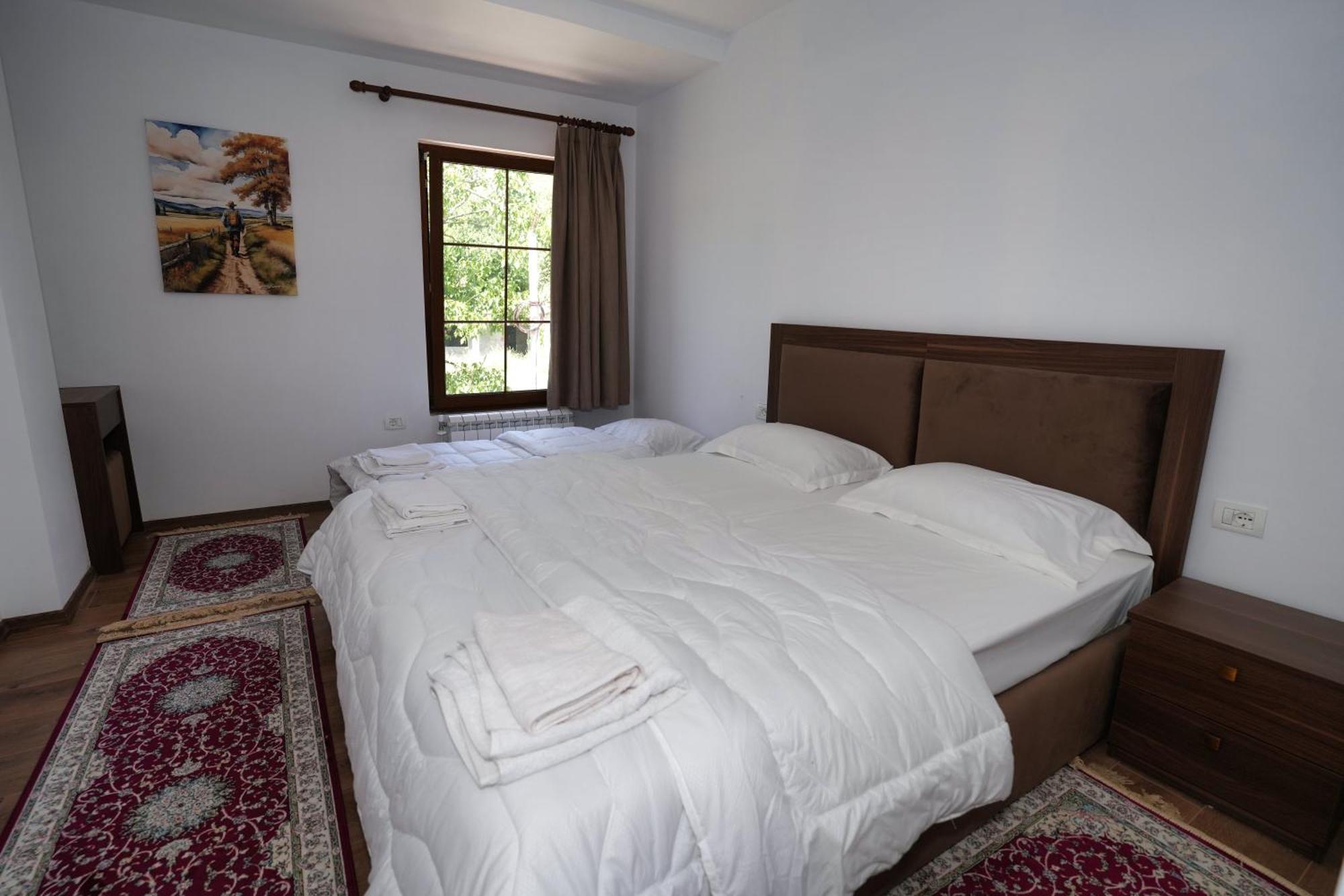 Agroturizem Dr Bizhga Hotel Gusmar
